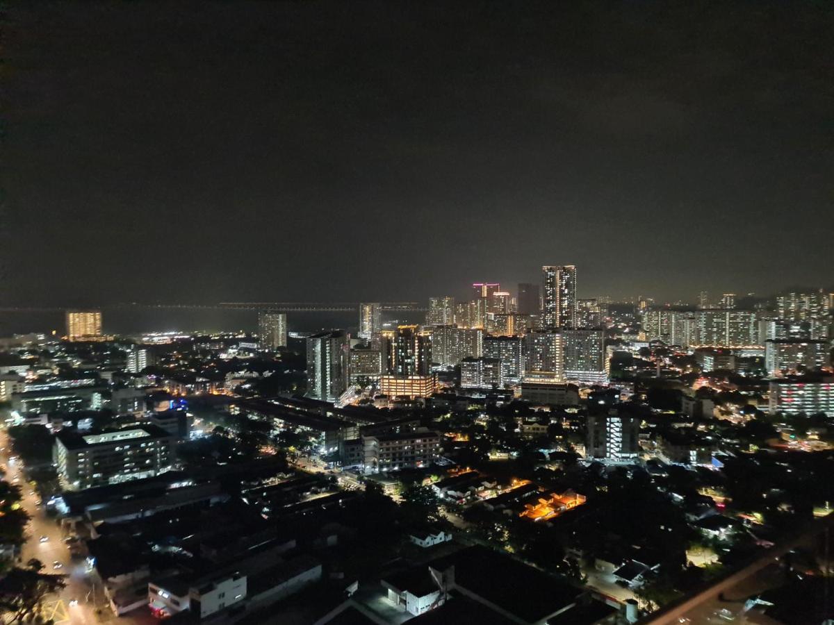 Beacon Executive Suite - Skypool Penang View George Town Exterior foto