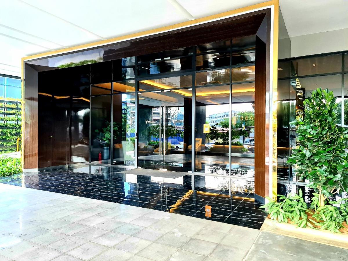 Beacon Executive Suite - Skypool Penang View George Town Exterior foto