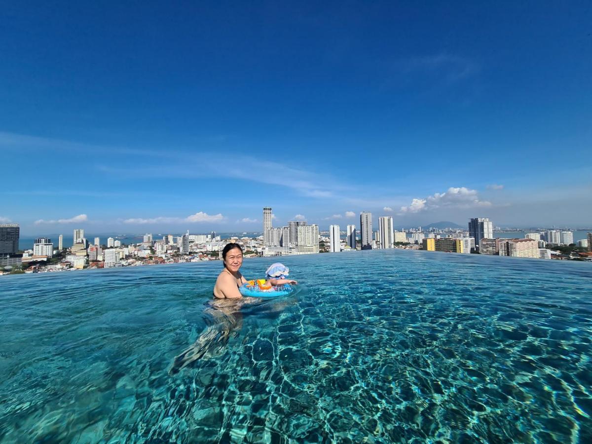 Beacon Executive Suite - Skypool Penang View George Town Exterior foto